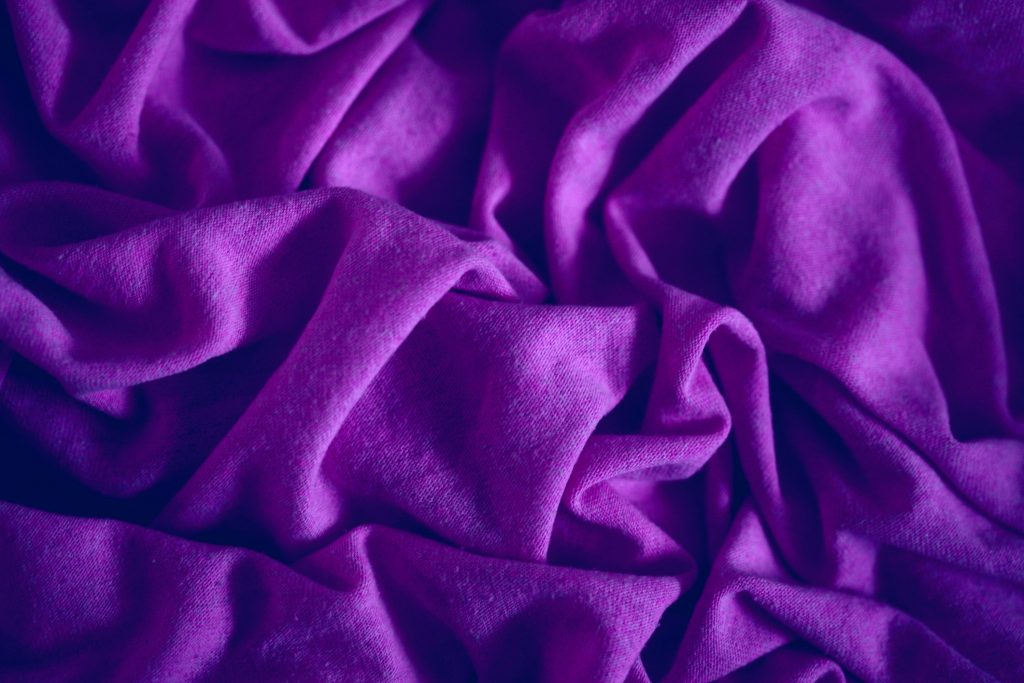 Cotton vs microfiber sheets different