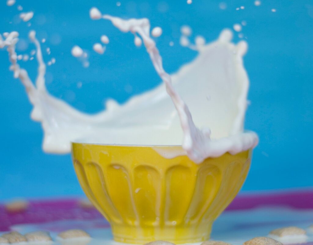moisturizing cream milk cream help you to motorize your skin
