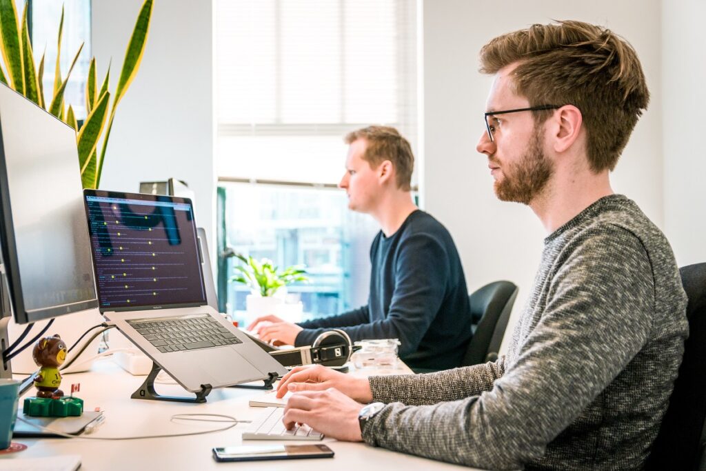 4 Main Reasons to Stop Using Outdated Legacy Systems Outdated Legacy Systems