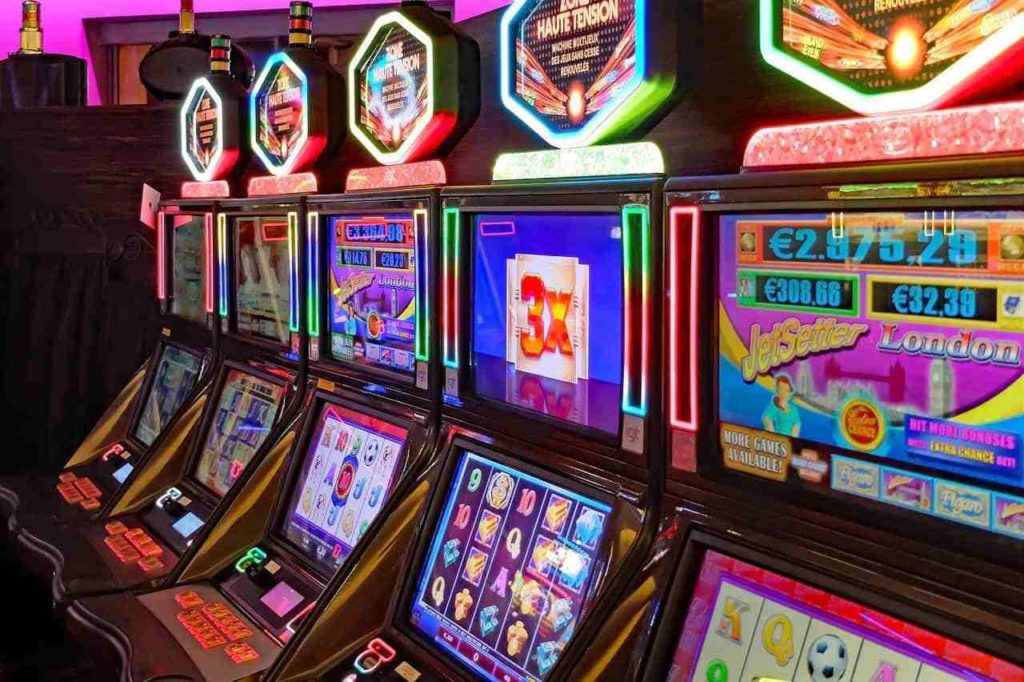 Slot tips