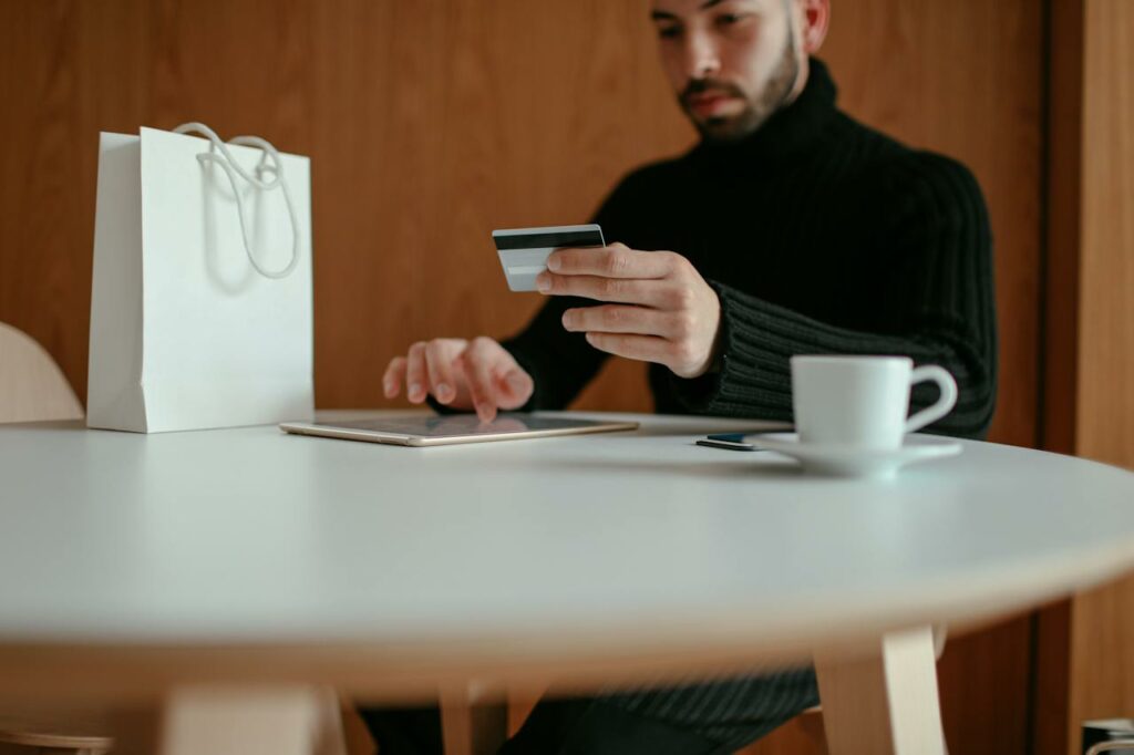 How to Transfer Money from a Visa Gift Card to a Bank Account