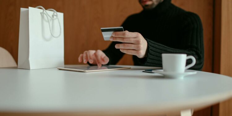 How to Transfer Money from a Visa Gift Card to a Bank Account